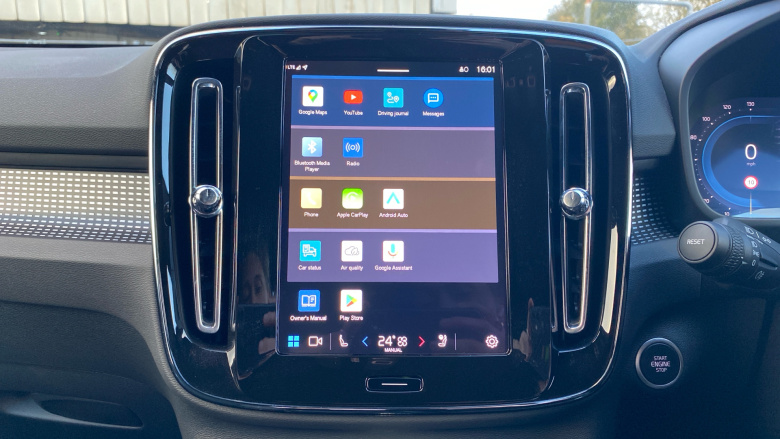 Volvo XC40 2.0 B4P Plus Dark 5dr Auto Petrol Estate